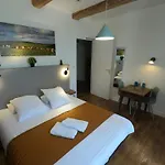 La Maison - & *