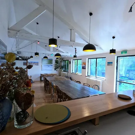 Hotel La Maison - &