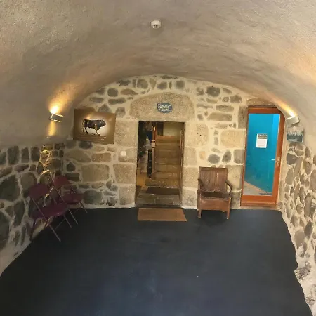 Hotel La Maison - &