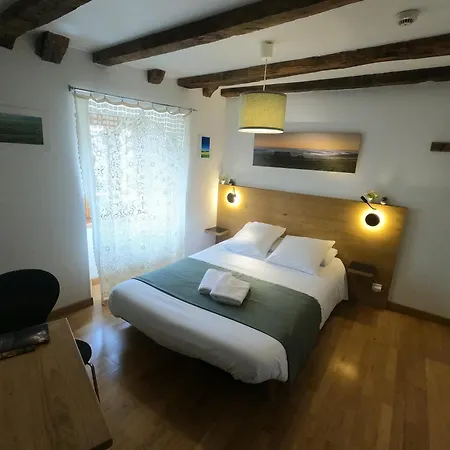 Hotel La Maison - Hôtel&gîte *
