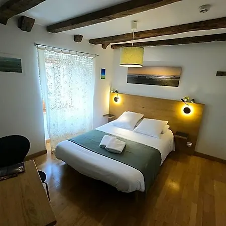 La Maison - & Hotel *
