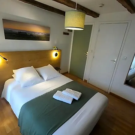 La Maison - &