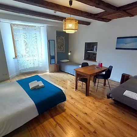 Hotel La Maison - & *