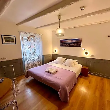 La Maison - & Hotel